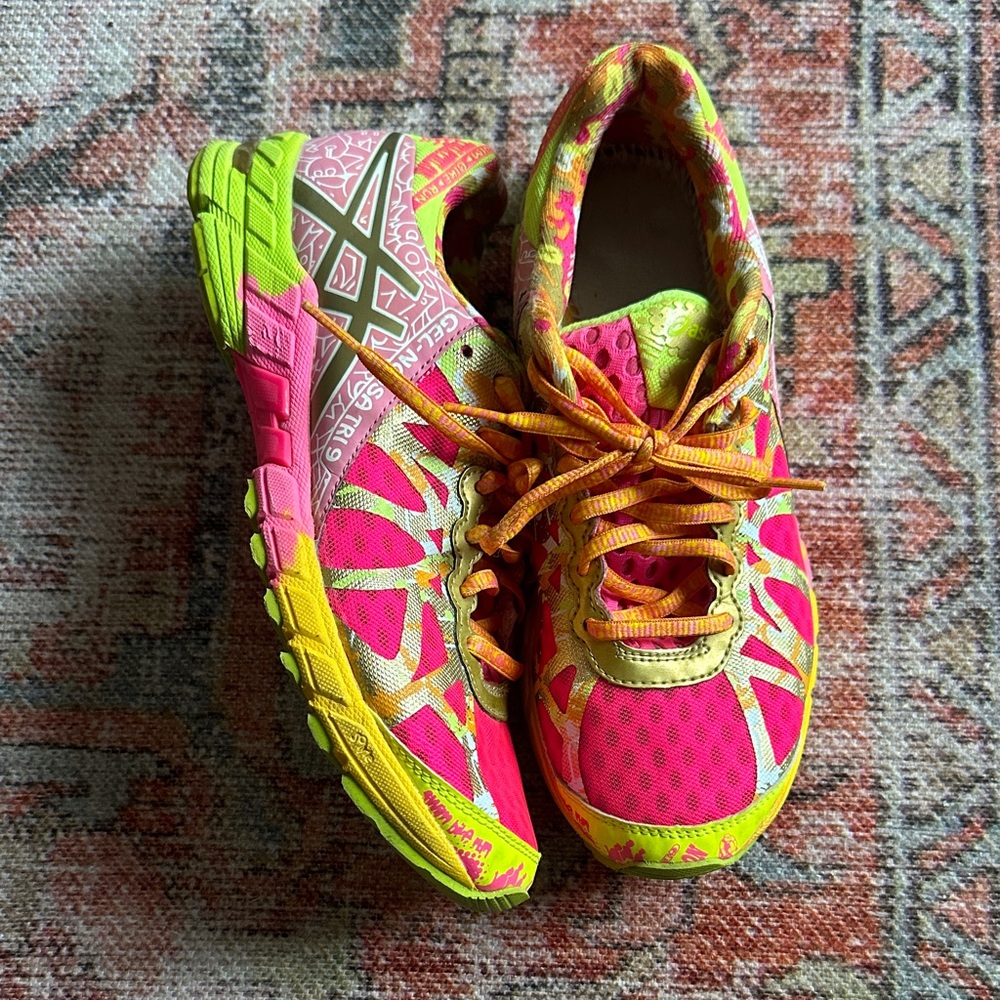 Women’s Neon Pink & Yellow Running Shoes - ASICS Gel Noosa Tri 9